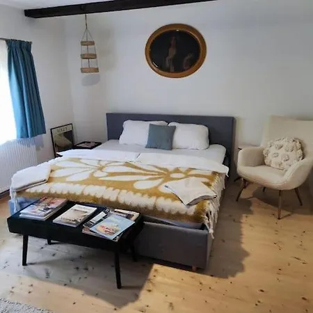 Large Renovated Semesterbostad *